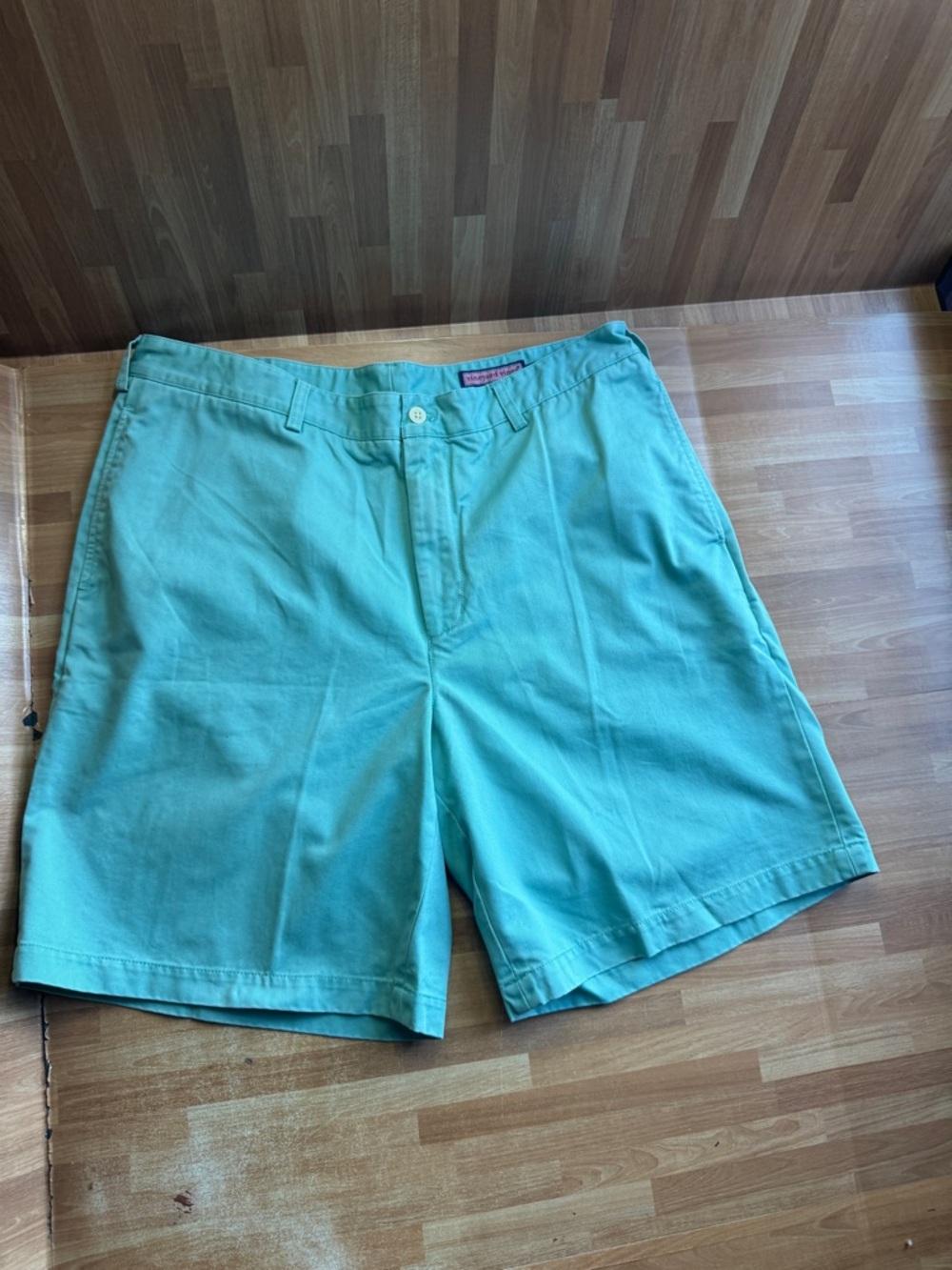 Vineyard Vines club shorts, turquoise,color.flat-front chino, size 38